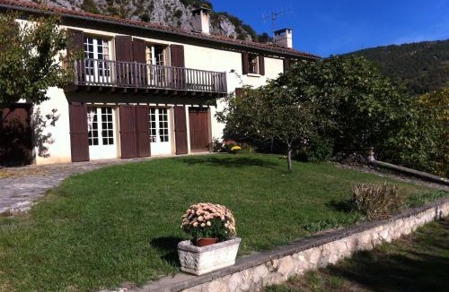 Foix House | grande maison familiale