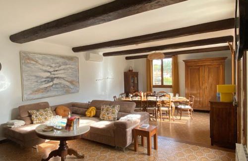 Caumont-sur-Durance Villa | Grande maison provençale cozy, idéale famille et amis - 4 chambres - 9 pers