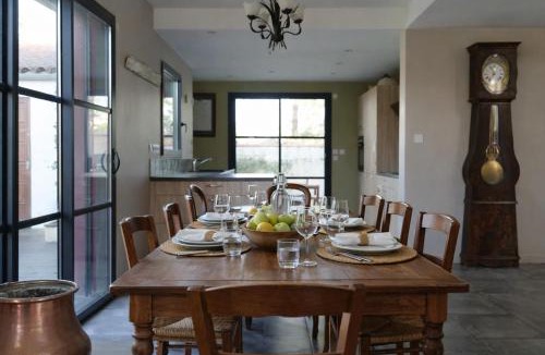 Olonne-sur-Mer House | grande maison jardin clos 8 personnes