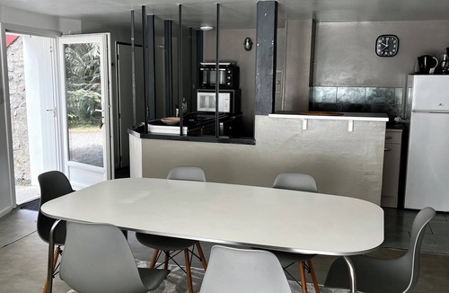Chantonnay House | Grande Maison Pour Groupe Familial ou Amical