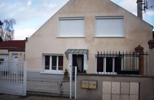 Nouan-sur-Loire House | Grande maison rénovée près d'Orléans et Chambord - Idéale pour familles et amis - FR-1-590-12