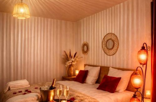 Montbouy House | Grande maison romantique avec jacuzzi intérieur & parking, à 1h30 de Paris
