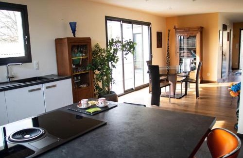 Menville Villa | Grande villa avec vue et piscine