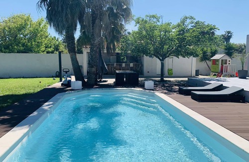 Mireval Villa | Grande Villa Avec Piscine Proche mer + Bateau