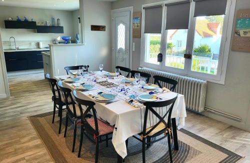 Saint-Germain-sur-Ay Villa | Grande villa bord de mer