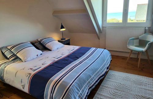 Saint-Germain-sur-Ay Villa | Grande villa bord de mer