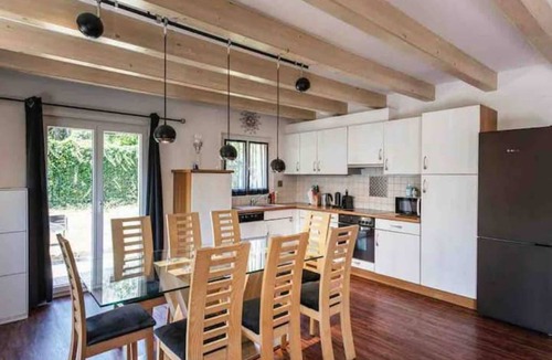 Evionnaz Villa | Grande Villa Indépendante