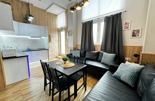 Poblats Maritims Apartment | Grandera Apart's - Lliri 32, Apart 6