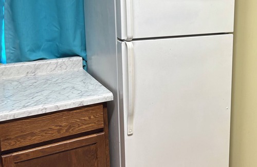 Hanover House | Grandest Lil Blue River RentalUnits A/BnWhole household