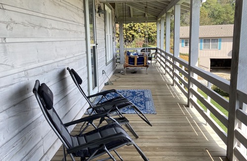 Newland Cabin | Grandfather Mountain Vista