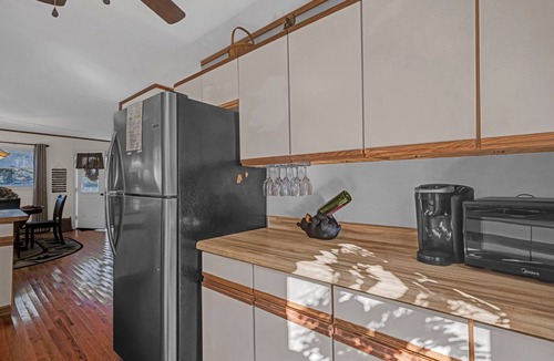 Mill Ridge House | Grandfather’s Gem – Cabin w/Brand NEW Hot Tub!