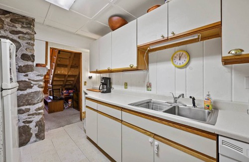 Lenox Dale House | Grandma`s Cottage on The Bowl