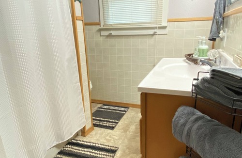 Poteau Other | Grandmas FarmHouse 3bd n Poteau OK. Charming & Quiet, mins to everything