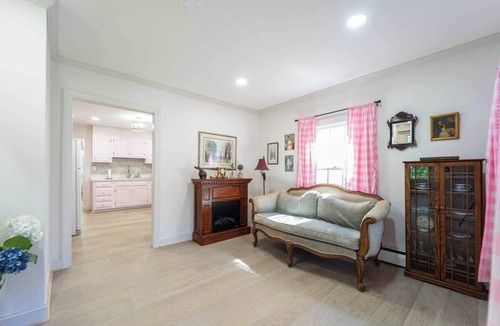 Mayo House | Grandma’s Summer House @ Beverly Beach