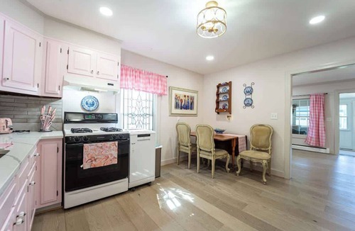 Mayo House | Grandma’s Summer House @ Beverly Beach