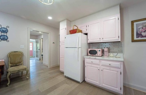 Mayo House | Grandma’s Summer House @ Beverly Beach