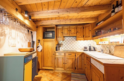 Meribel Centre Apartment | Grands Sorbiers #14 - 4 guests - Ski in - Ski out