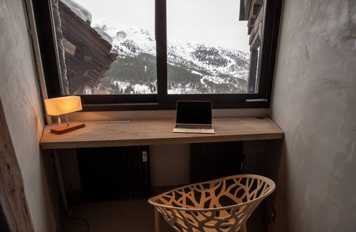 Meribel Centre Apartment | Grands Sorbiers 6: premium apt route de la Renarde