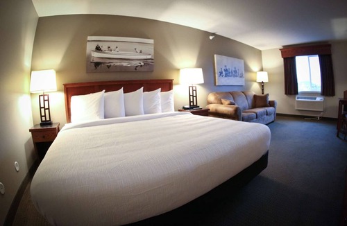 Perham Hotel | GrandStay Hotel & Suites Perham