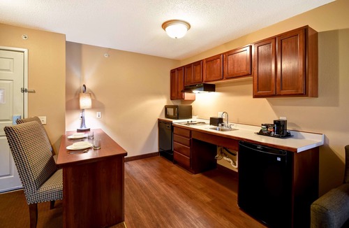 Historic Downtown La Crosse Hotel | GrandStay Hotel & Suites
