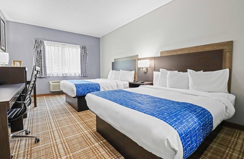 Minocqua Hotel | GrandStay Hotel & Suites