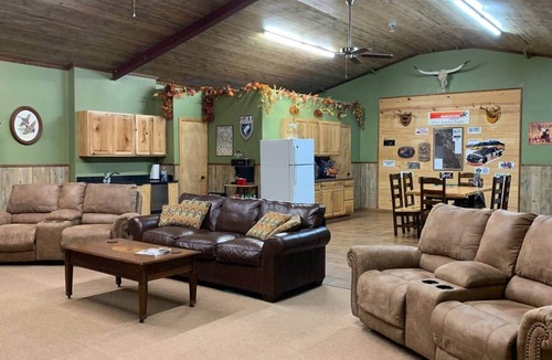 Ethel House | Grandview Acres Bunkhouse