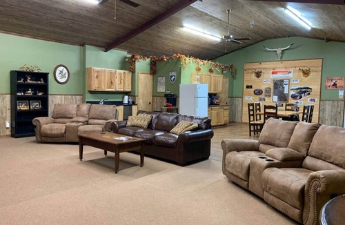 Ethel House | Grandview Acres Bunkhouse