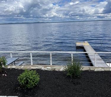 Sebago Villa | GRANDVIEW LAKEFRONT LIMIT 9 villa