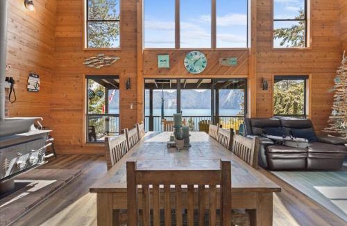 Bayview House | Grandview Lakeside Escape