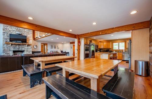 McHenry House | Grandview Lodge