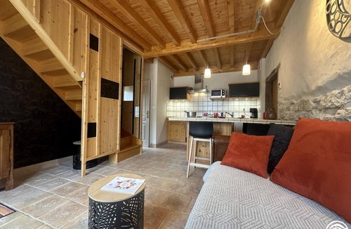 Saint-Remy House | Grange Carrée