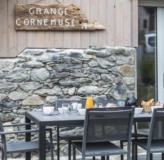 Beaucens House | Grange Cornemusé au cœur des Pyrénées