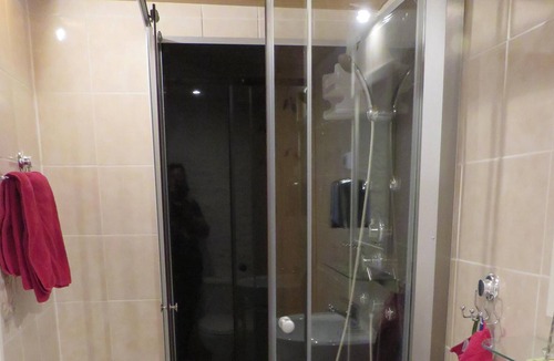 Anjeux Bed & Breakfast | Grange D'anjeux Bed & Breakfast