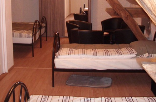 Anjeux Bed & Breakfast | Grange D'anjeux Bed & Breakfast