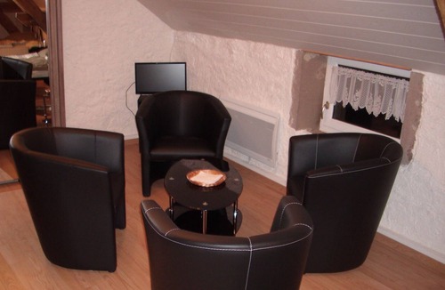 Anjeux Bed & Breakfast | Grange D'anjeux Bed & Breakfast