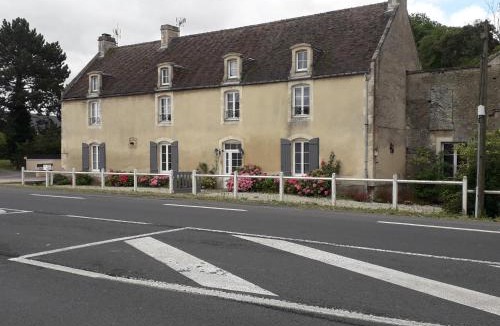 Basse-Normandie House | grange dans ancien corps de ferme