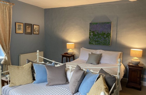 Euston Bed & Breakfast | Grange Farm House