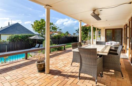 Otumoetai Bed & Breakfast | Grange Harbour View B&B