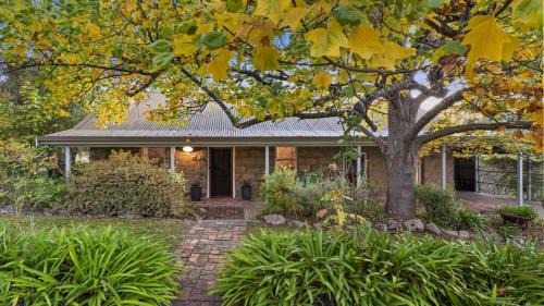Beechworth House | Granite Cottage