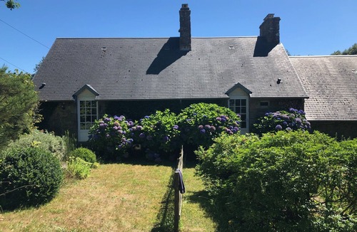 Sartilly-Baie-Bocage House | Granite farmhouse between sea and bocage