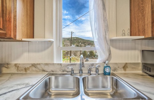 Manitou Springs House | Granite Grotto
