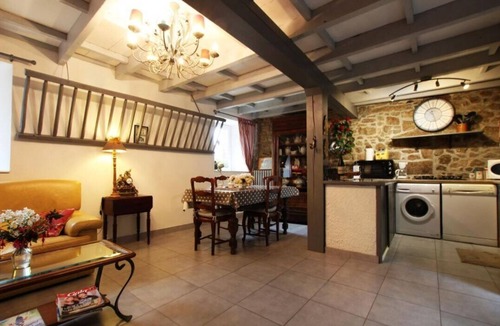 Montfarville Villa | Granite house nestled in the heart of a small hamlet between land and sea