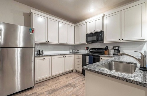 North by Northwest House | Granite Valley Lodge - 3BR 2BA - Brand New Home