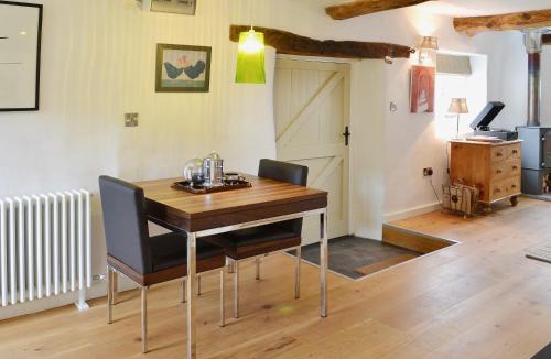 Beaworthy House | Granny Mcphees Cottage Hssh