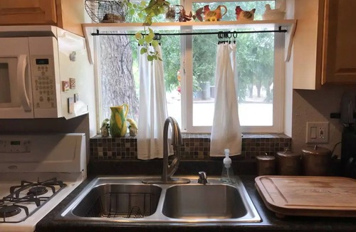 Acton Cottage | Granny's House