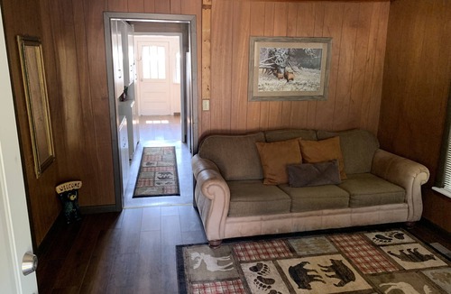Huntsville House | Granny’s Kitchen bed & breakfast.