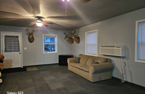Grant City House | Grant City Rental- NIGHTLY RATE!