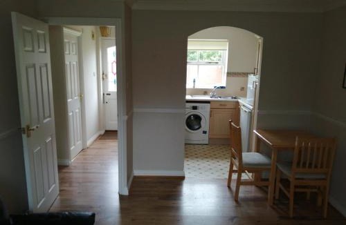 Wickford Apartment | Grant Close