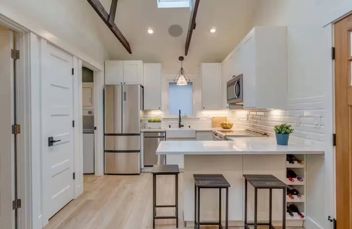 Hollywood District House | Grant Park Guest House