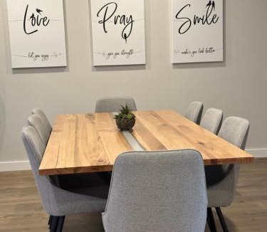 Grantville Villa | Grantville’s Grand Getaway